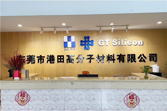 Réception GT Silicon présentant une marque de silicone à haute consistance